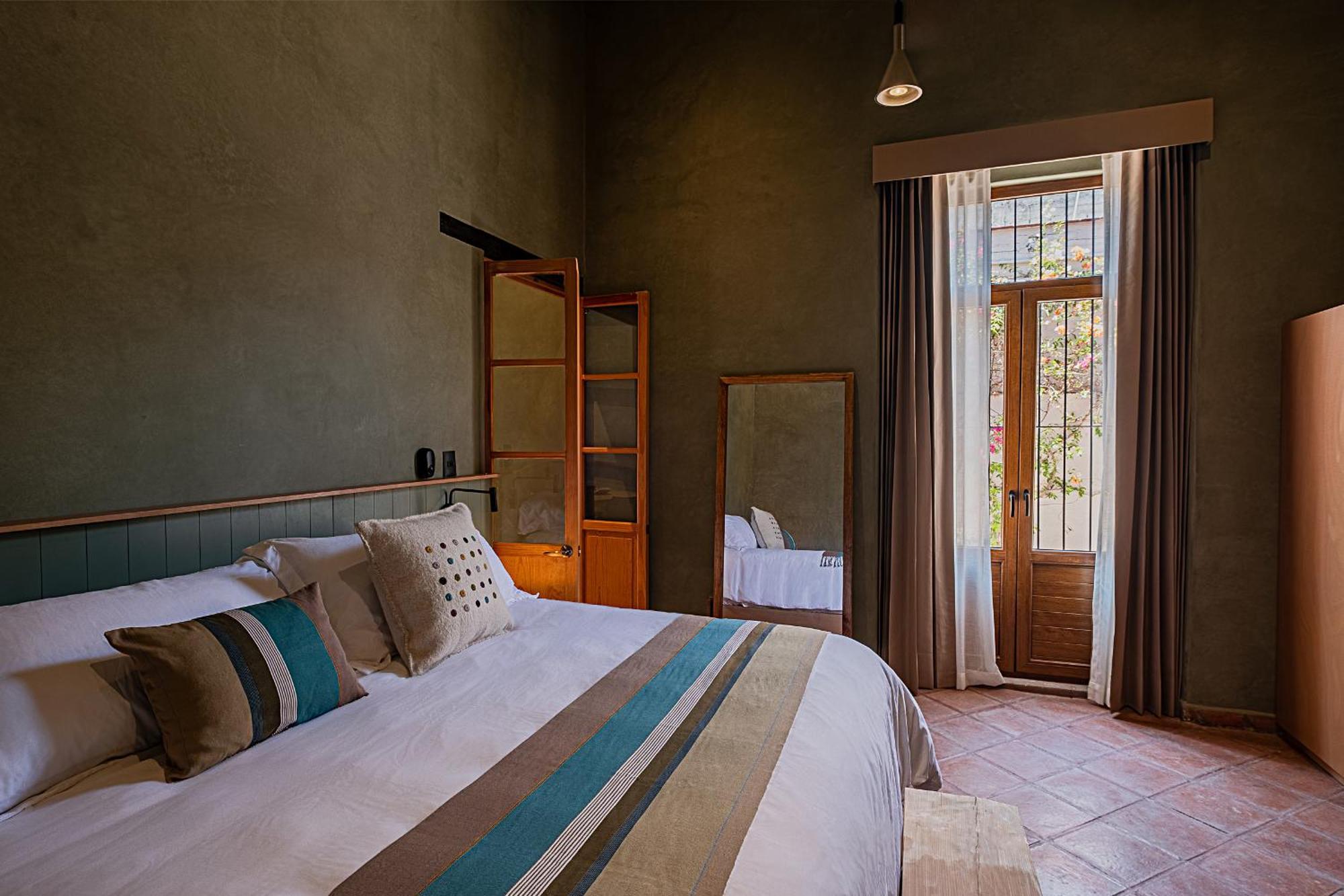 Veinticinco20H Aparthotel Querétaro Eksteriør bilde